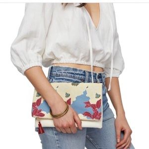 NWT! Cream & Blue Floral Clutch by Rachel Pally 💐